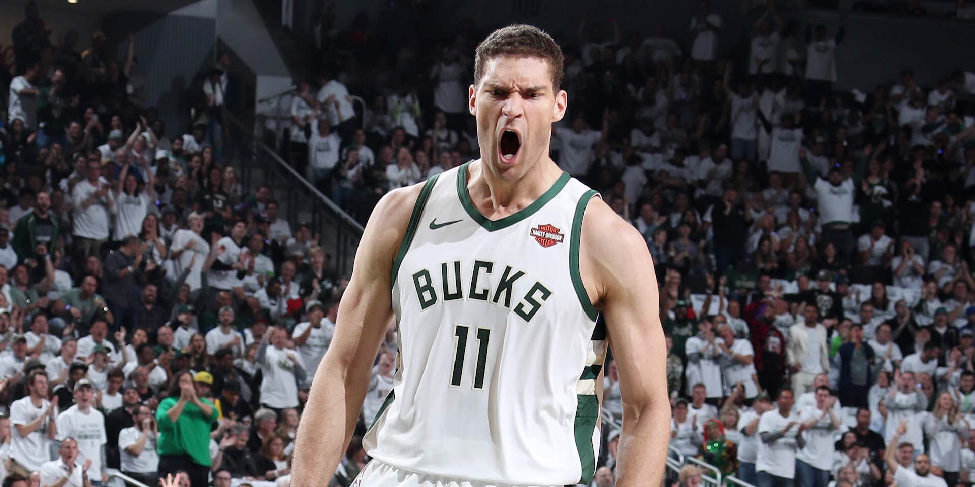 字母哥连续十二场比赛得分超过锐不可当，拜仁不断突破！(双打决胜局中换边规则)九游官网首页